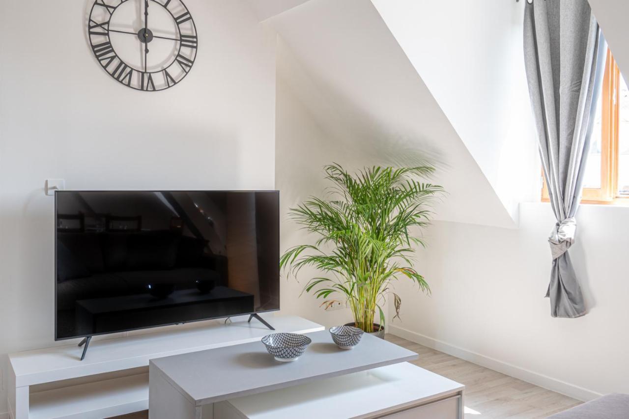 T3 Lumineux Proche Chateau Tout Equipe Rambouillet Bagian luar foto